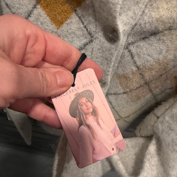 Sincerely Jules sweater NWT woman’s size large - Picture 4 of 5